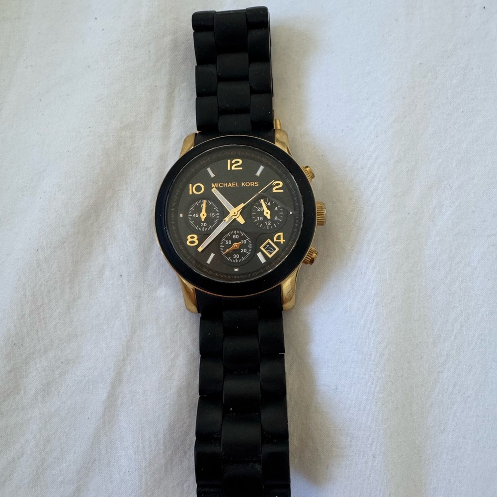 Michael Kors Women's Runway Black Dial Watch MK5191 - Picture 2 of 6